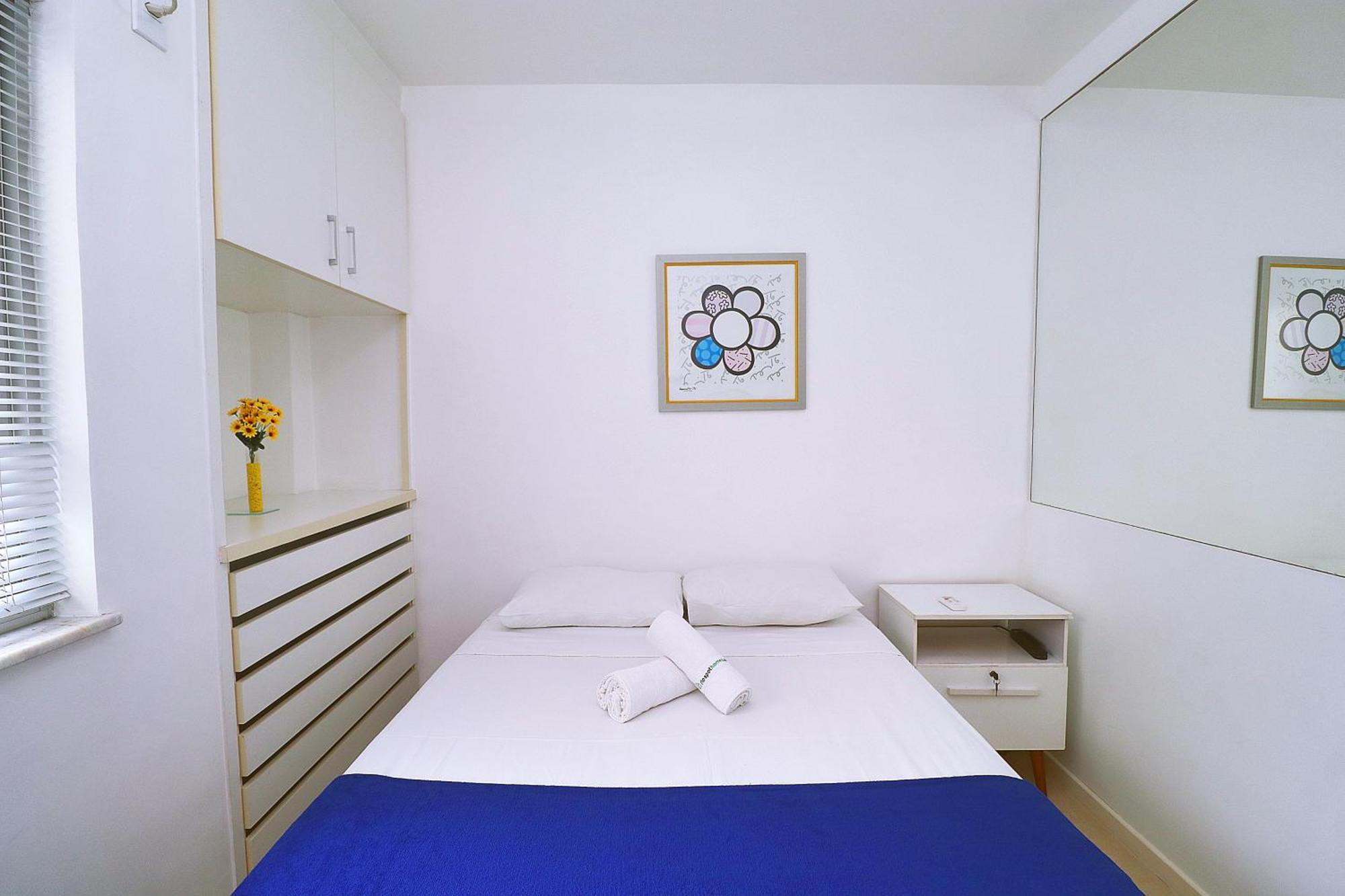 Quarto&sala A 150m Da | U052 Apartment